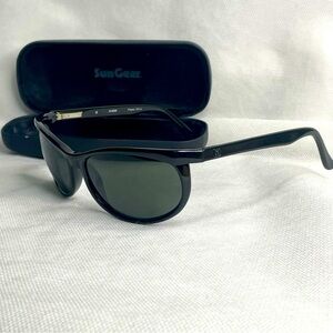 VTG SunGear Laguna Oversized Polarized Sunglasses Gloss Black Wrap Around 613606